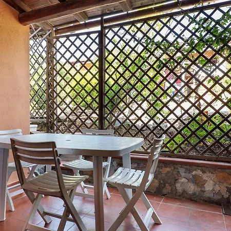 Marea - By And Service Apartman